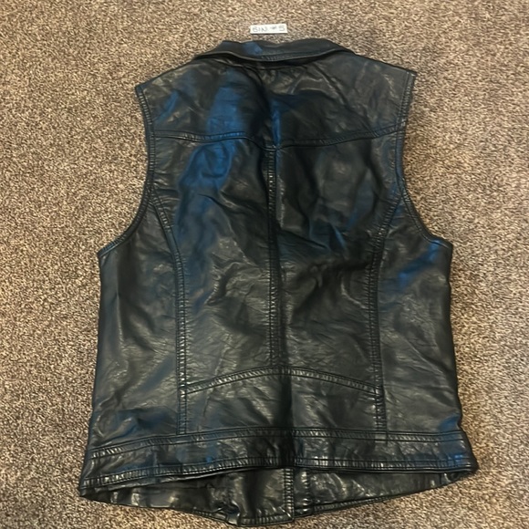 Small Polyurethane vest - Picture 5 of 6